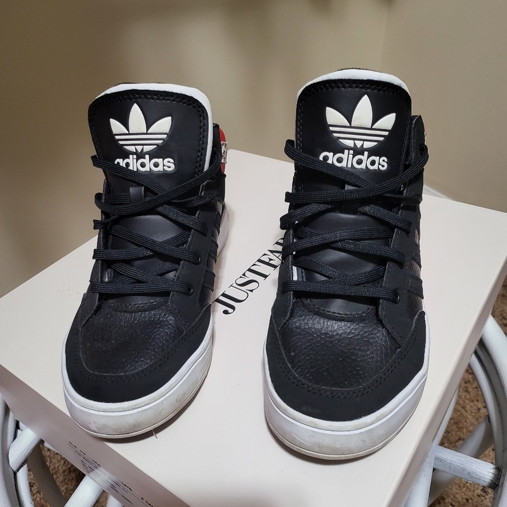 Shoes, sneak